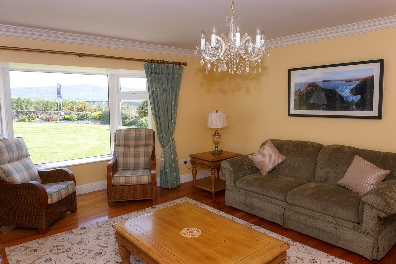 Tower View Hotel Dingle Eksteriør billede