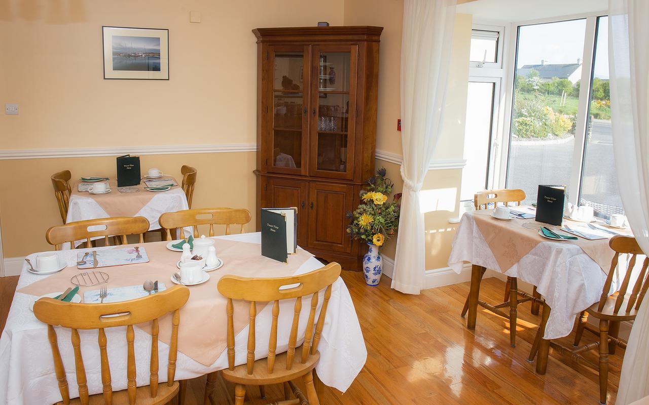 Tower View Hotel Dingle Eksteriør billede
